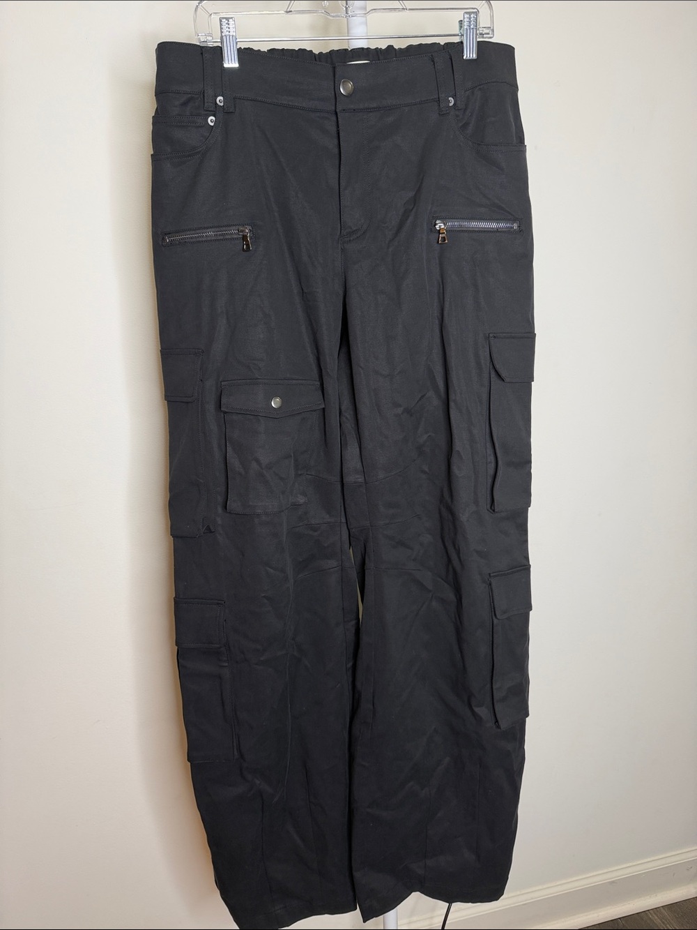 Alice + Olivia Black Cargo Pants - Utility Straight Fit